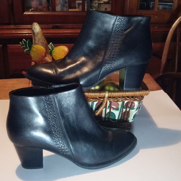 Vionic Shoes - VIONIC GEORGIA ORTHOPEDIC ANKLE BOOTS